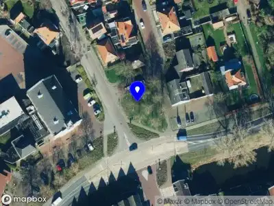 Politie naar de Het Singel in Zwartsluis vanwege aanrijding met letsel