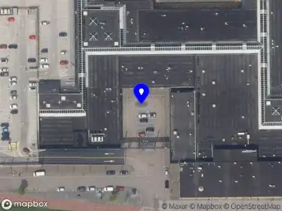 Ambulance met grote spoed naar de Maarschalkerwaard in Rotterdam