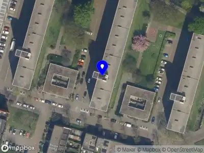 Ambulance met grote spoed naar de Delflandseweg in Schiedam