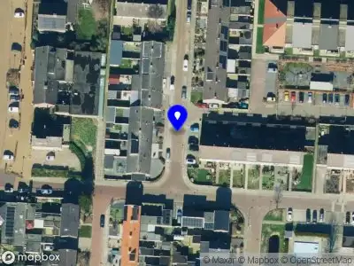 Brandweer met gepaste spoed naar de Dirk ten Heuvelstraat in Noordscheschut