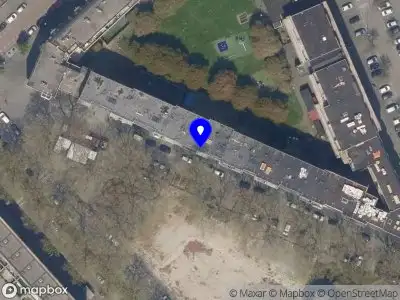 Ambulance met grote spoed naar de Persoonsstraat in Rotterdam