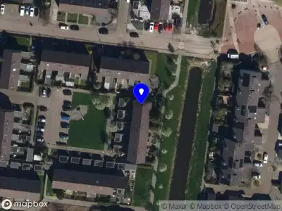 Brandweer met gepaste spoed naar de H Algraplein in Franeker vanwege een buitenbrand