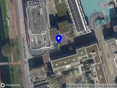 Ambulance met gepaste spoed naar de Mauritsplaats in Rotterdam