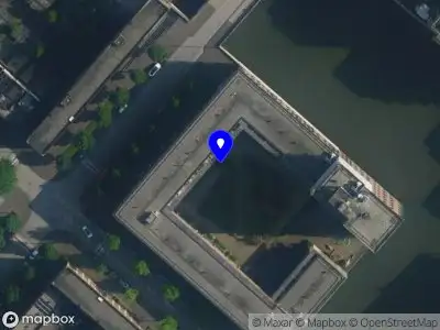 Traumahelikopter naar de Theo Frenkelhof in Amsterdam