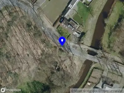 Politie naar de Spreeuwelsedijk in Oost West en Middelbeers