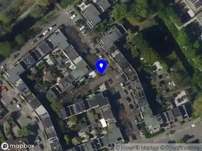 Ambulance met grote spoed naar de Architect Krophollerstraat in 's-Gravenhage