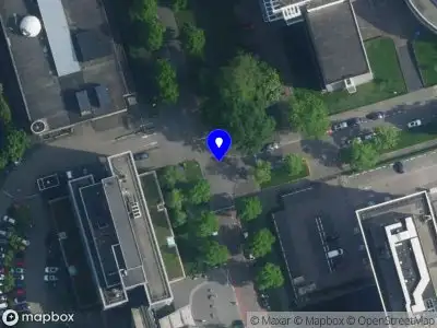 Ambulance met grote spoed naar de Prof. J.H. Bavincklaan in Amstelveen