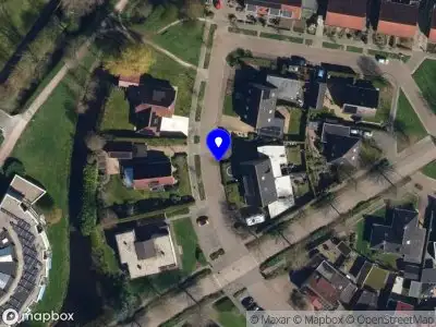 Politie met grote spoed naar de De Spoarbyls in Sint Nicolaasga vanwege personen te water