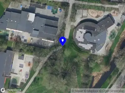 Brandweer met grote spoed naar de Sterrenlaan in Puttershoek vanwege reanimatie