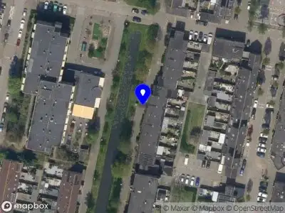 Ambulance met gepaste spoed naar de Loevesteinsingel in Rotterdam