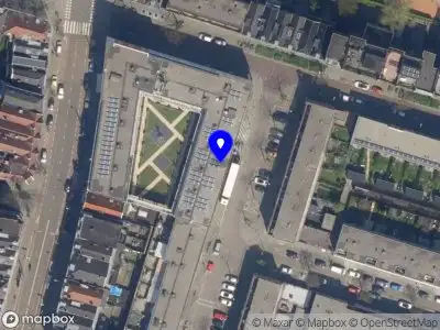 Ambulance met grote spoed naar de Vinkenlust in Rotterdam