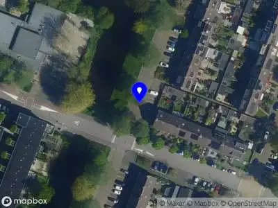 Ambulance met grote spoed naar de Verdistraat in Lisse