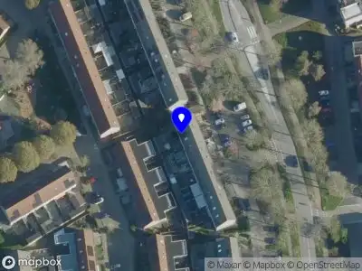 Ambulance met grote spoed naar de Godfried Bomanslaan in Gorinchem