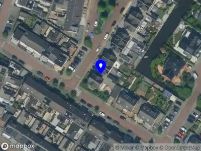 Ambulance met gepaste spoed naar de Rembrandt van Rijnstraat in Volendam