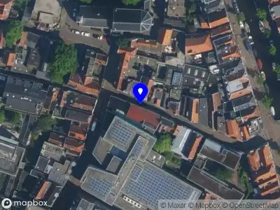Ambulance met gepaste spoed naar de Korte Begijnestraat in Haarlem