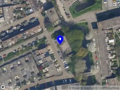 Ambulance met grote spoed naar de Heelmeesterstraat in Schiedam