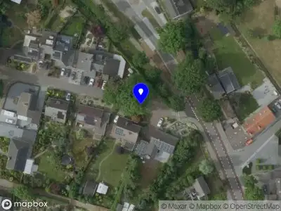 Ambulance met grote spoed naar de Zavelveldweg in Heel