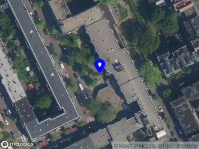 Ambulance met gepaste spoed naar de Assendelftstraat in Amsterdam