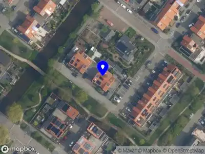 Ambulance met grote spoed naar de Fruitlaan in Wateringen