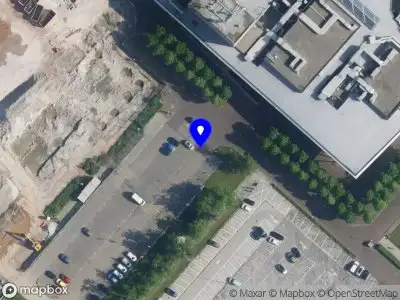 Ambulance naar de Burgemeester van der Willigenlaan in Hoofddorp vanwege ongeval met letsel