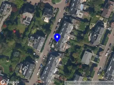 Brandweer met grote spoed naar de 's-Gravenwetering in Rotterdam vanwege personen te water