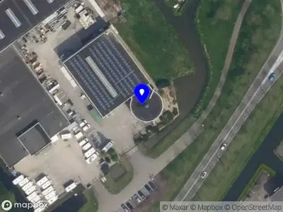 Ambulance met grote spoed naar de Grasdrogerij in Nieuwerkerk aan den IJssel