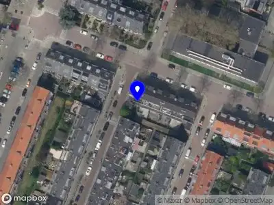 Ambulance met grote spoed naar de Nieuwenhoornstraat in Rotterdam