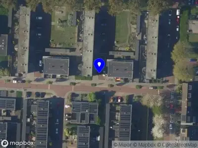 Ambulance met gepaste spoed naar de Esdoornstraat in Alphen aan den Rijn