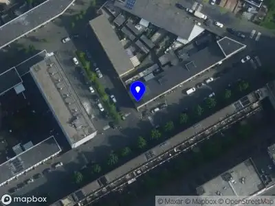Ambulance met grote spoed naar de Ken Saro-Wiwastraat in Amsterdam