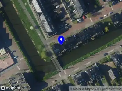 Ambulance met grote spoed naar de Jacob van Deventerstraat in Zwaag