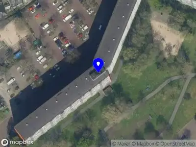 Ambulance met grote spoed naar de Sparrendal in Maassluis