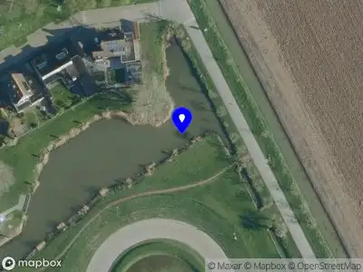 Brandweer met grote spoed naar de Meerenburg in Herwijnen vanwege stankoverlast