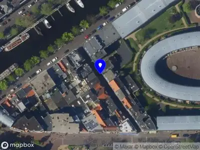 Brandweer met gepaste spoed naar de Kikkerstraat in 's-Gravenhage vanwege wateroverlast