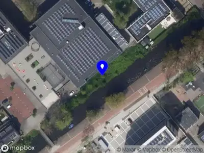 Ambulance met grote spoed naar de Boerhaavelaan in Leiden