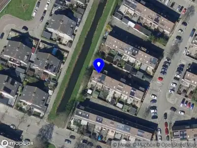 Ambulance met grote spoed naar de Bitterzoet in Hoogvliet Rotterdam