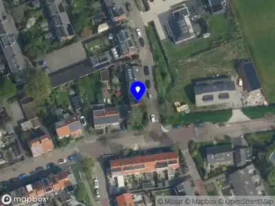 Ambulance met grote spoed naar de Reginastraat in Delfgauw
