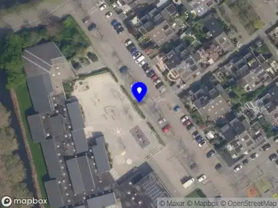 Ambulance met gepaste spoed naar de Ben Websterstraat in Rotterdam