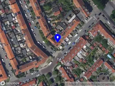 Ambulance met gepaste spoed naar de Breitnerstraat in Dordrecht
