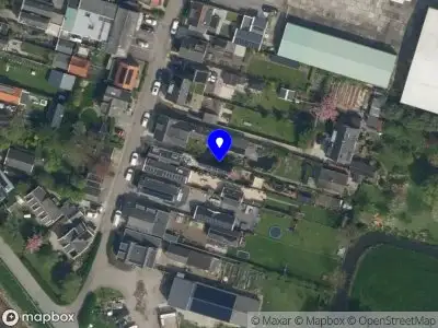 Ambulance met grote spoed naar de IJssellaan in Ouderkerk aan den IJssel