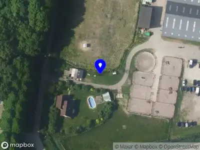 Politie naar de Botterweg in Almere vanwege voertuigen te water