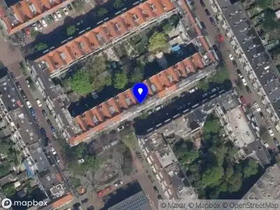 Ambulance met grote spoed naar de Geertsemastraat in Rotterdam