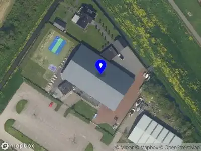 Politie naar de Buitengronden in Zwartewaal vanwege voertuigen te water