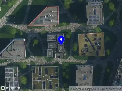 Ambulance met gepaste spoed naar de Funenpark in Amsterdam