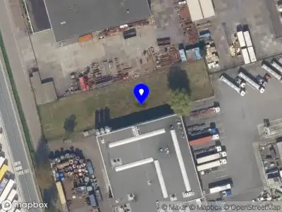 Ambulance met grote spoed naar de Schiedamsedijk in Vlaardingen