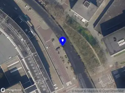 Ambulance met grote spoed naar de Boekhorststraat in Rotterdam