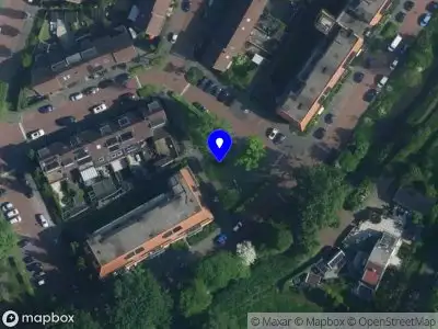 Ambulance met gepaste spoed naar de Jacob van Lennepplantsoen in Amstelveen