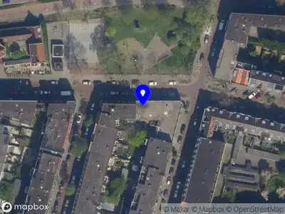 Ambulance met grote spoed naar de Heer Vrankestraat in Rotterdam
