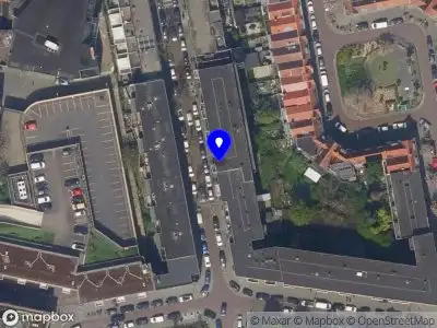 Ambulance met grote spoed naar de Beverstraat in Rotterdam