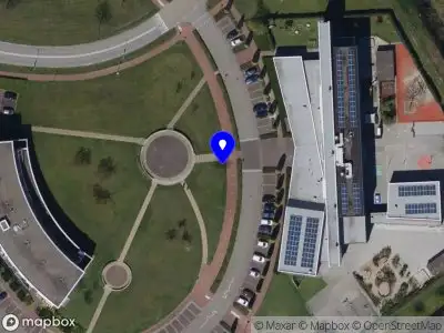 Brandweer met gepaste spoed naar de Schansbaan in Halsteren vanwege een buitenbrand