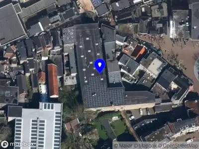 Brandweer met grote spoed naar de Brinkstraat in Assen vanwege waarnemen gaslucht